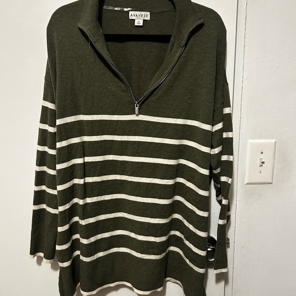 AVA & VIV Women's Green Striped Sweater
